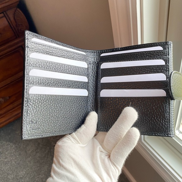 🤩 💕❤️Authentic Gucci wallet 615525 brand new ‼️ - Picture 10 of 16